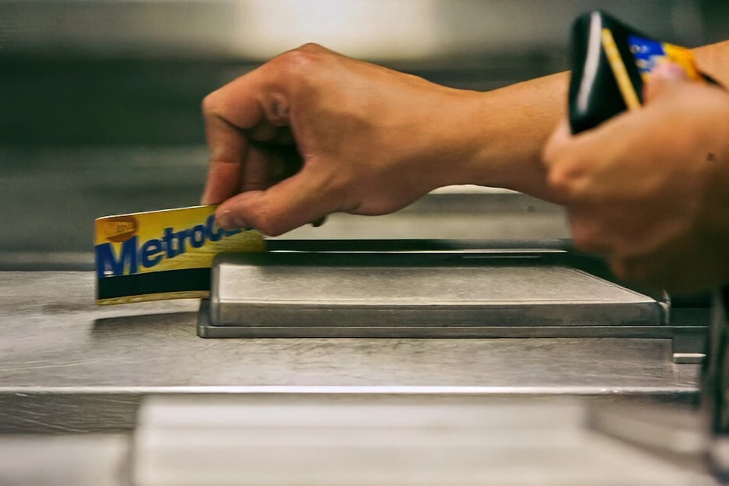 New York City Transit Phases Out MetroCards, Moves to Fully Contactless Fares