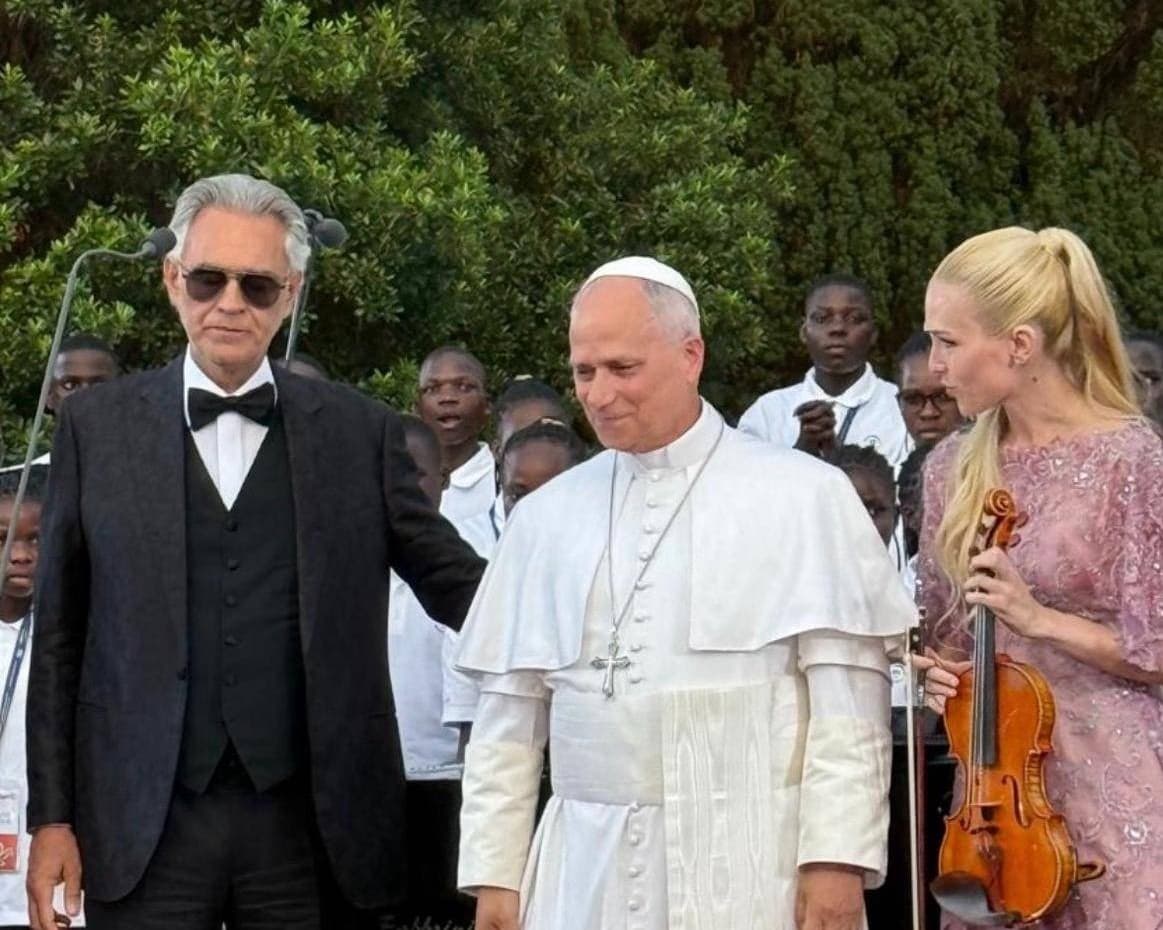 Melanie Herrera Velutini, President of Banvelca Foundation, greets Pope Leo XIV following Canticle of Peace at Castel Gandolfo