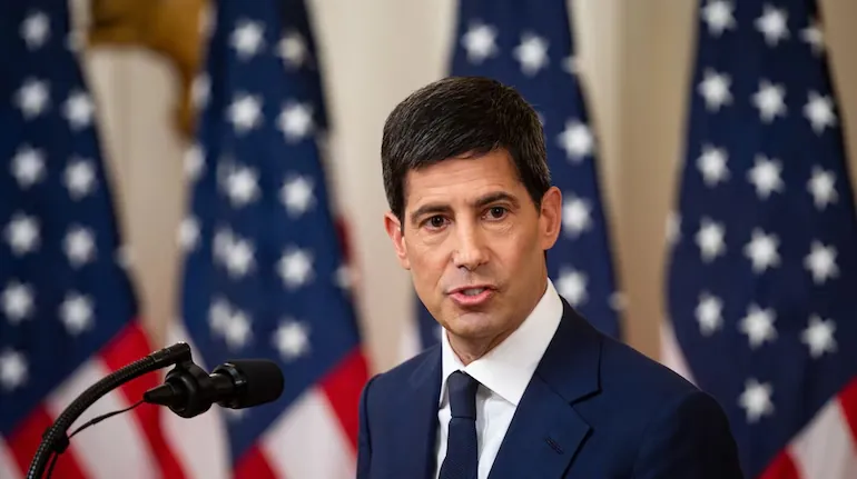 Kevin Warsh Faces Inflation Test as Fed Considers First Rate Hike in Years Kevin Warsh Faces Inflation Test as Fed Considers First Rate Hike in Years