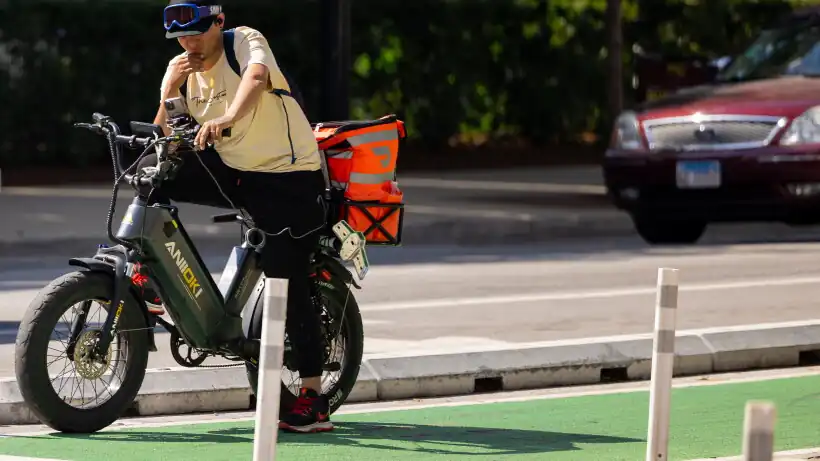 New Illinois Laws Take Effect July 1 Including E-Bike Regulations and AI Cyberbullying Measures New Illinois Laws Take Effect July 1 Including E-Bike Regulations and AI Cyberbullying Measures